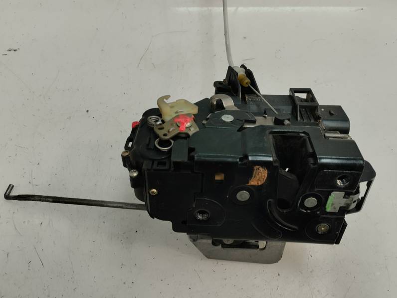 CERRADURA PUERTA DELANTERA IZQUIERDA AUDI A4 BERLINA 2003 1.9 TDI (131 CV)