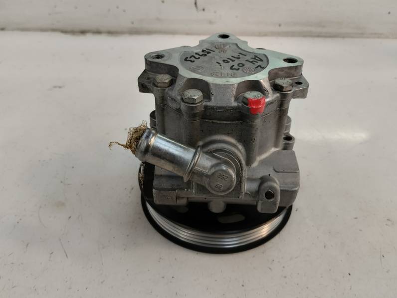 BOMBA DIRECCION AUDI A4 BERLINA 2003 1.9 TDI (131 CV)