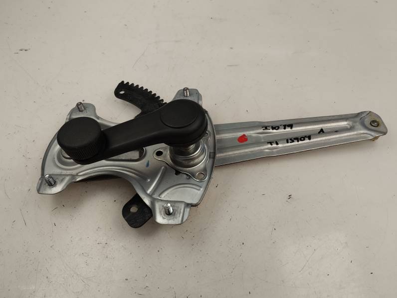 ELEVALUNAS TRASERO IZQUIERDO HYUNDAI I10 2019 1.0 (67 CV)