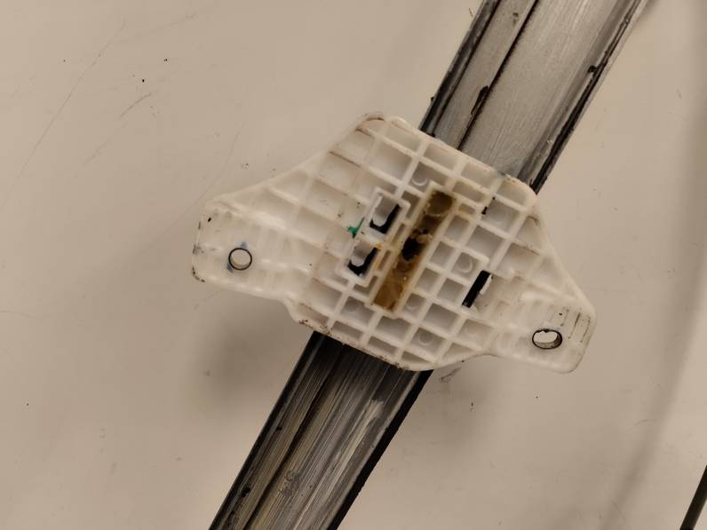 ELEVALUNAS DELANTERO IZQUIERDO HYUNDAI I10 2019 1.0 (67 CV)