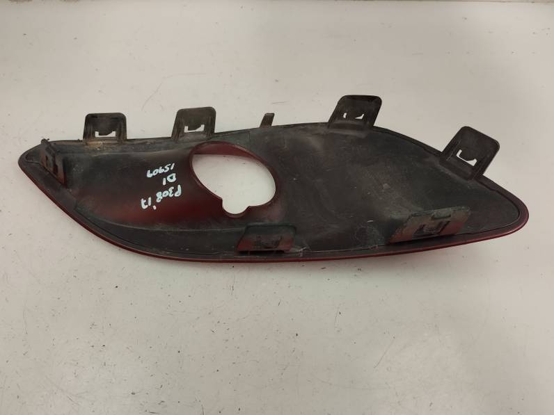 REJILLA PARAGOLPES IZQUIERDA PEUGEOT 308 2017 1.2 12V E-THP (131 CV)