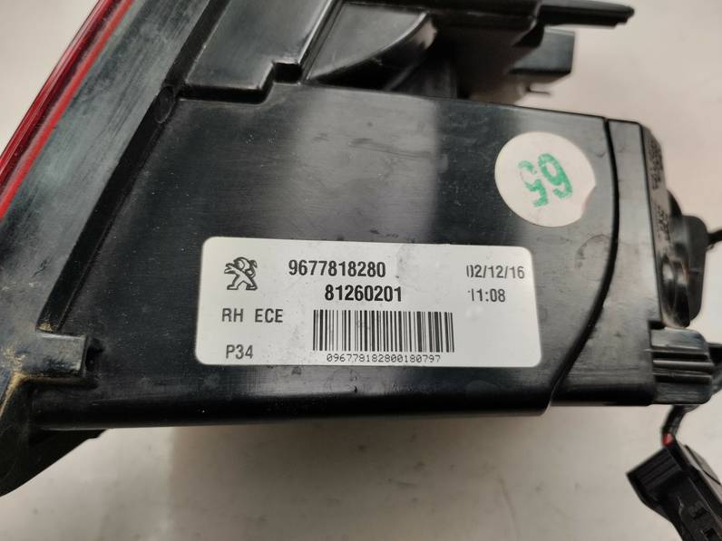 PILOTO TRASERO DERECHO INTERIOR PEUGEOT 308 2017 1.2 12V E-THP (131 CV)