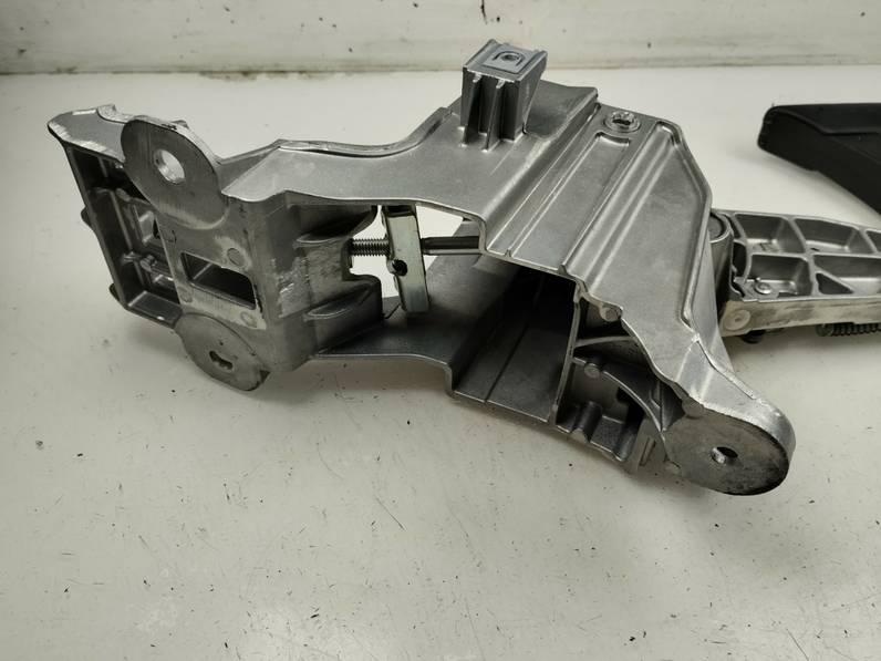 PALANCA FRENO DE MANO PEUGEOT 308 2017 1.2 12V E-THP (131 CV)