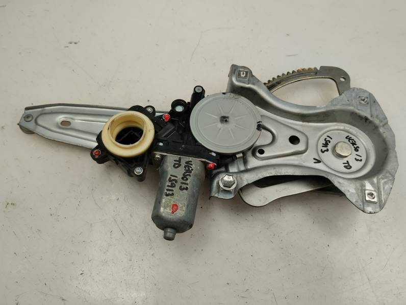 ELEVALUNAS TRASERO DERECHO TOYOTA VERSO 2013 1.6 16V (132 CV)