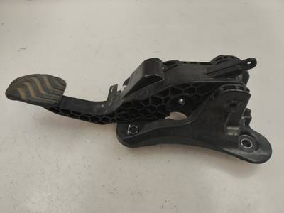 PEDAL EMBRAGUE RENAULT CLIO V 2023 1.0 TCE BIVALENT. GASOLINA / GPL (101 CV)
