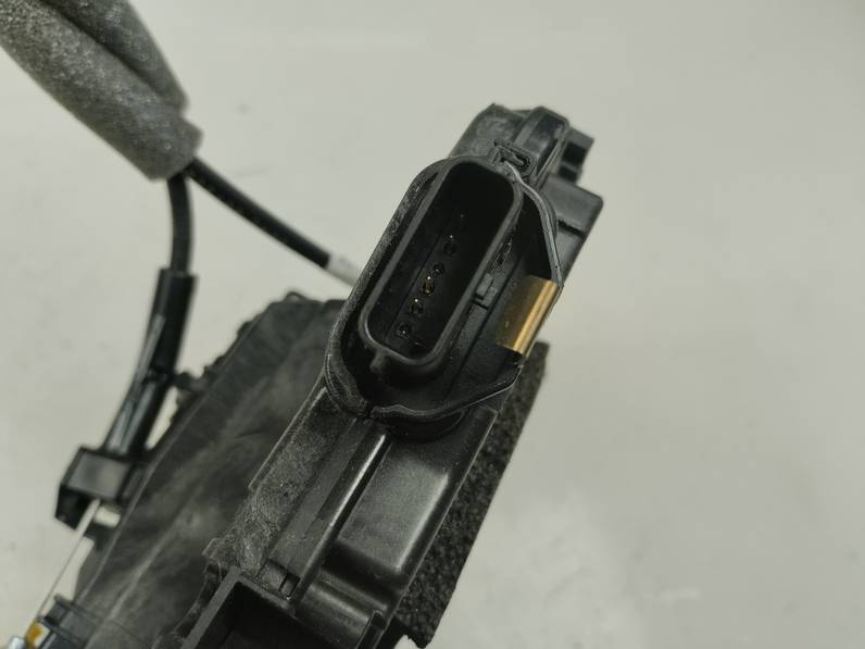 CERRADURA PUERTA TRASERA DERECHA RENAULT CLIO V 2023 1.0 TCE BIVALENT. GASOLINA / GPL (101 CV)