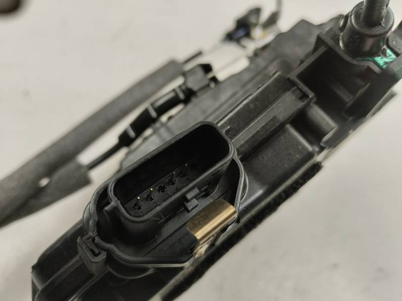 CERRADURA PUERTA DELANTERA IZQUIERDA RENAULT CLIO V 2023 1.0 TCE BIVALENT. GASOLINA / GPL (101 CV)