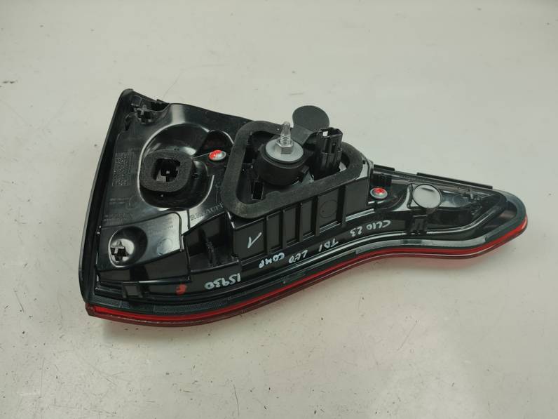 PILOTO TRASERO DERECHO INTERIOR RENAULT CLIO V 2023 1.0 TCE BIVALENT. GASOLINA / GPL (101 CV)