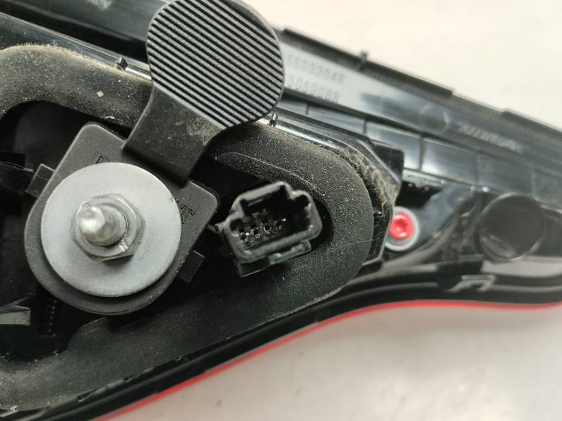 PILOTO TRASERO DERECHO INTERIOR RENAULT CLIO V 2023 1.0 TCE BIVALENT. GASOLINA / GPL (101 CV)