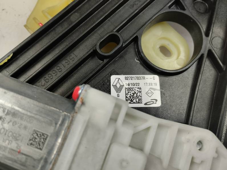 ELEVALUNAS TRASERO IZQUIERDO RENAULT CLIO V 2023 1.0 TCE BIVALENT. GASOLINA / GPL (101 CV)