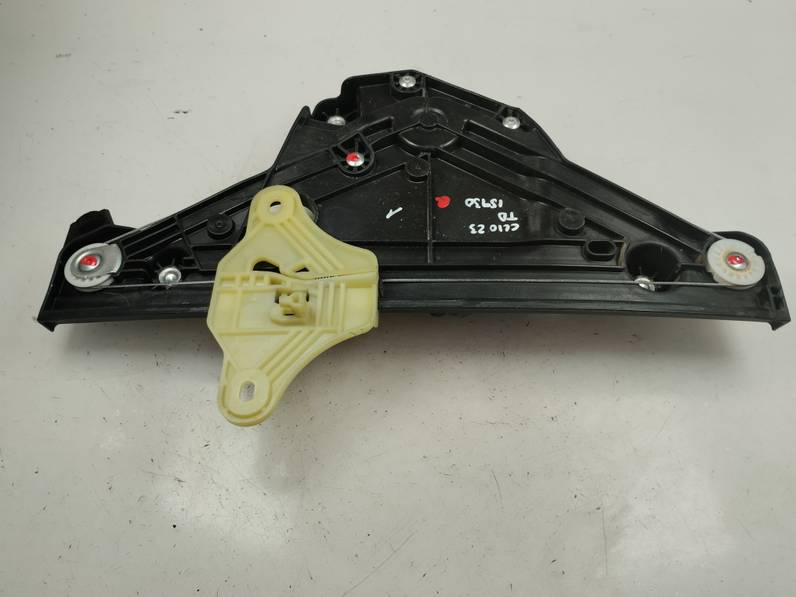 ELEVALUNAS TRASERO DERECHO RENAULT CLIO V 2023 1.0 TCE BIVALENT. GASOLINA / GPL (101 CV)