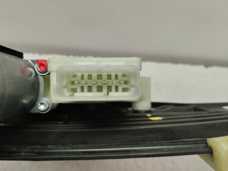 ELEVALUNAS DELANTERO IZQUIERDO RENAULT CLIO V 2023 1.0 TCE BIVALENT. GASOLINA / GPL (101 CV)