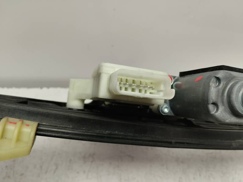 ELEVALUNAS DELANTERO DERECHO RENAULT CLIO V 2023 1.0 TCE BIVALENT. GASOLINA / GPL (101 CV)