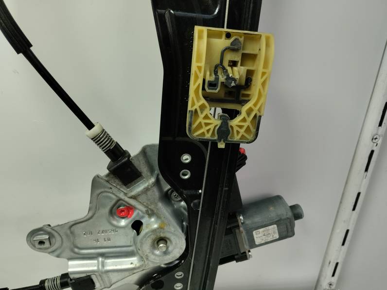 ELEVALUNAS DELANTERO IZQUIERDO OPEL INSIGNIA BERLINA 2016 1.6 CDTI DPF (136 CV)