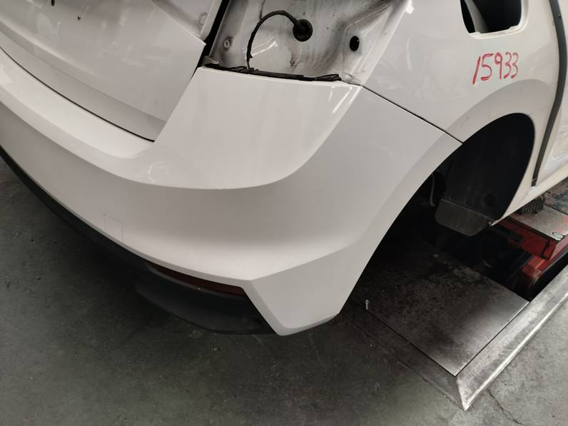 PARAGOLPES TRASERO SKODA FABIA 2022 1.0 TSI (95 CV)