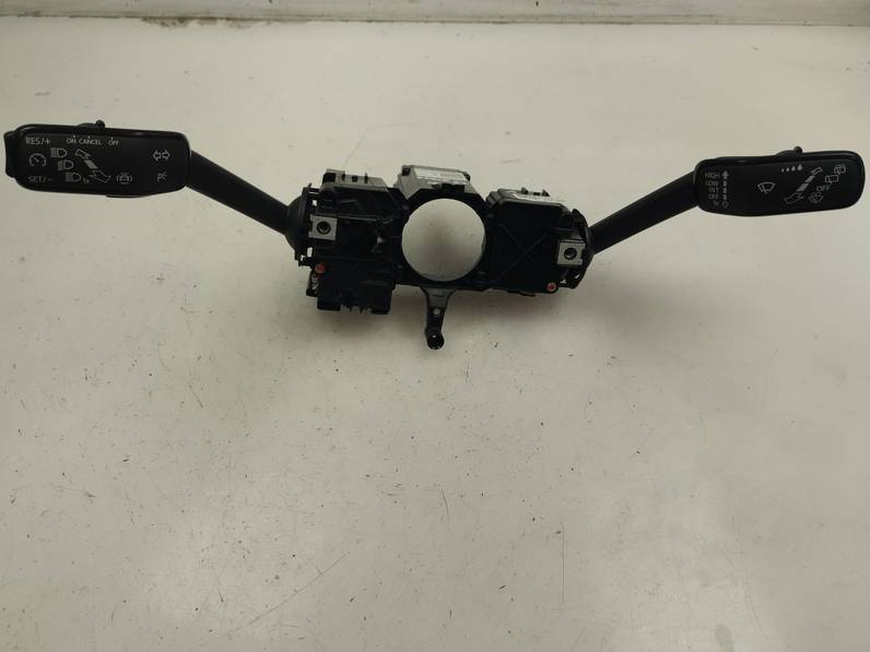 MANDO MULTIFUNCION SKODA FABIA 2022 1.0 TSI (95 CV)