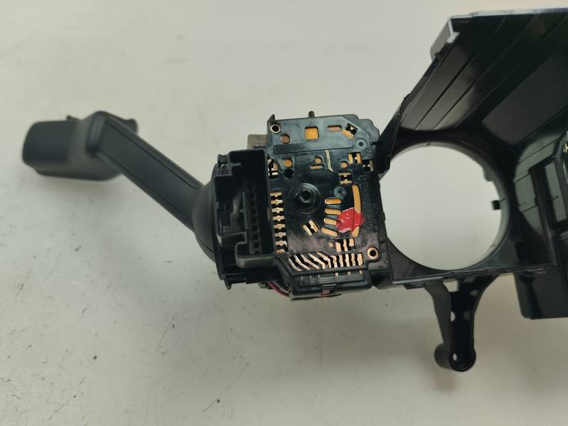 MANDO MULTIFUNCION SKODA FABIA 2022 1.0 TSI (95 CV)