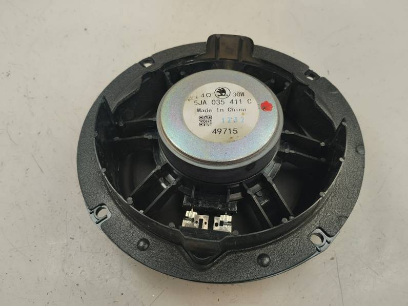 SISTEMA AUDIO RADIO CD SKODA FABIA 2022 1.0 TSI (95 CV)