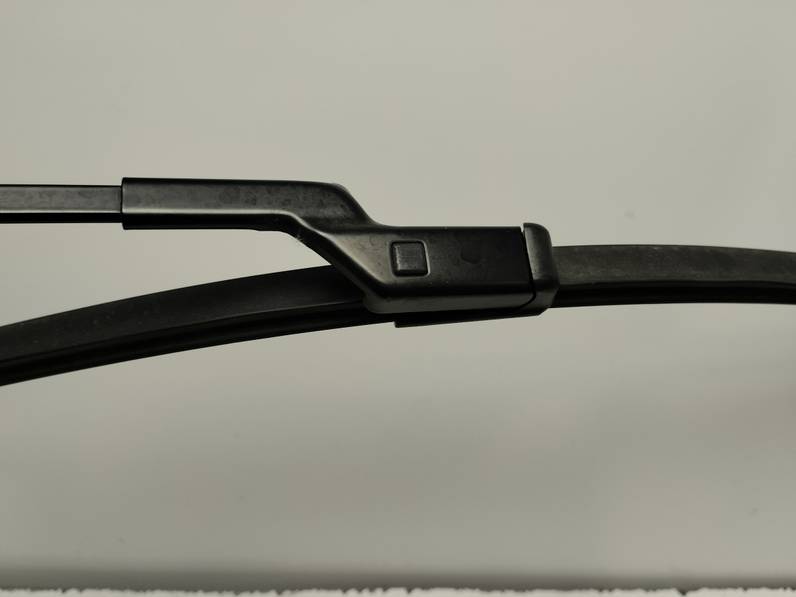 BRAZO LIMPIA DELANTERO IZQUIERDO SKODA FABIA 2022 1.0 TSI (95 CV)