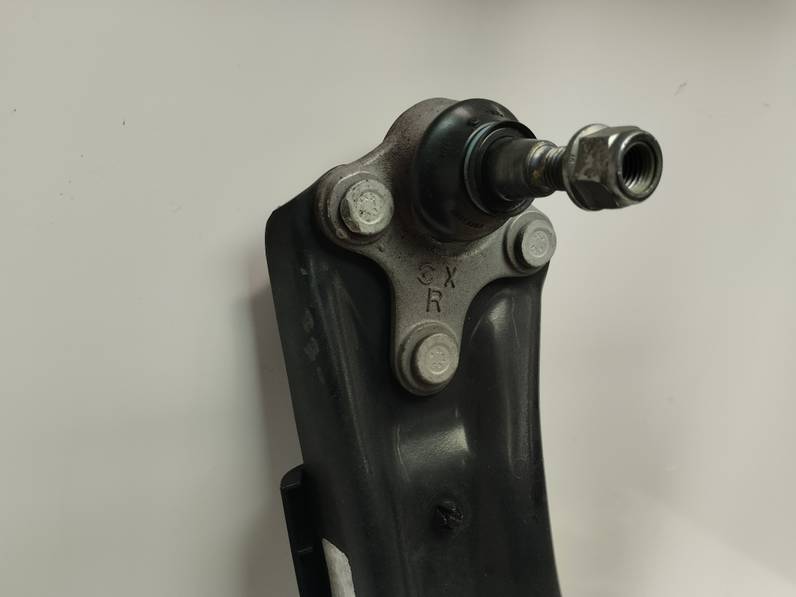 BRAZO SUSPENSION INFERIOR DELANTERO DERECHO SKODA FABIA 2022 1.0 TSI (95 CV)