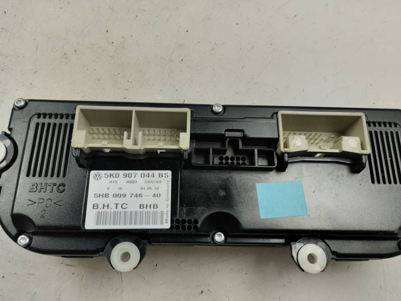 MANDO CLIMATIZADOR VOLKSWAGEN PASSAT BERLINA 2010 2.0 TDI (140 CV)