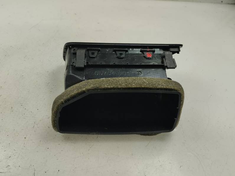 REJILLA AIREADORA VOLKSWAGEN PASSAT BERLINA 2010 2.0 TDI (140 CV)