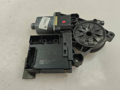 MOTOR ELEVALUNAS DELANTERO DERECHO VOLKSWAGEN PASSAT BERLINA 2010 2.0 TDI (140 CV)