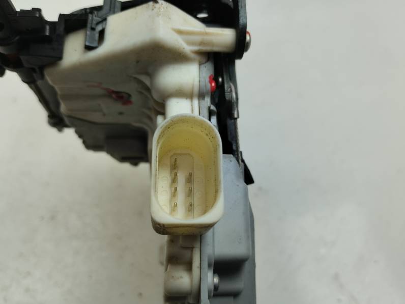 CERRADURA PUERTA TRASERA IZQUIERDA VOLKSWAGEN PASSAT BERLINA 2010 2.0 TDI (140 CV)