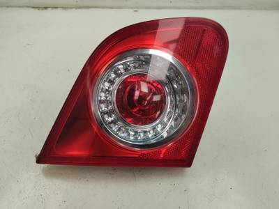 PILOTO TRASERO IZQUIERDO INTERIOR VOLKSWAGEN PASSAT BERLINA 2010 2.0 TDI (140 CV)