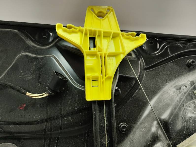 ELEVALUNAS TRASERO DERECHO VOLKSWAGEN PASSAT BERLINA 2010 2.0 TDI (140 CV)