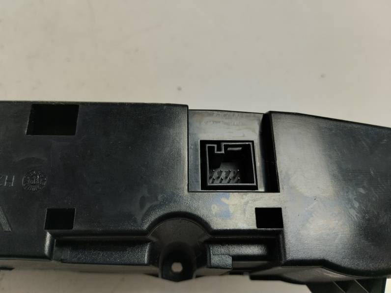 MANDO CLIMATIZADOR MERCEDES CLASE E BERLINA 2004 2.2 CDI (150 CV)