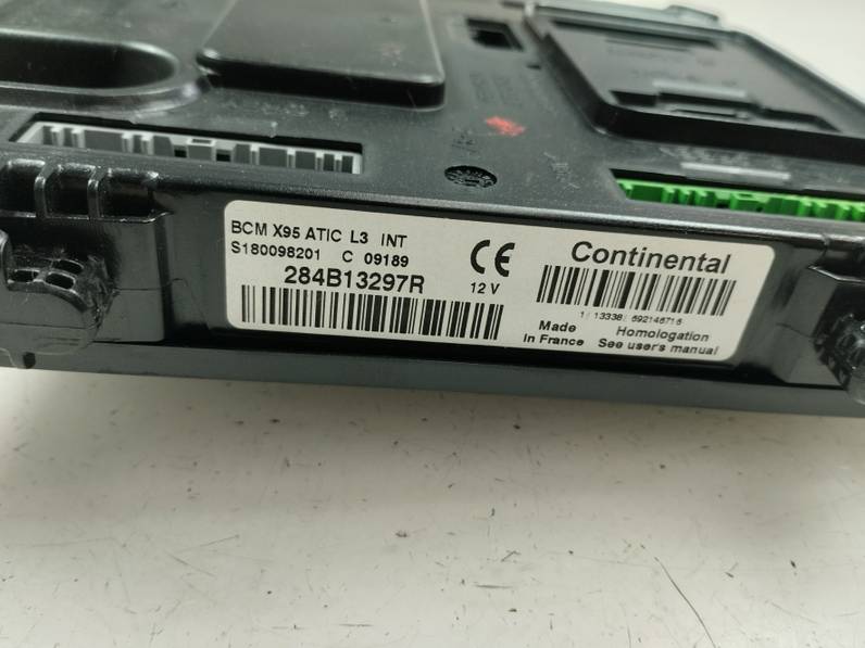 CAJA RELES FUSIBLES RENAULT SCENIC III 2009 2.0 DCI D FAP (160 CV)