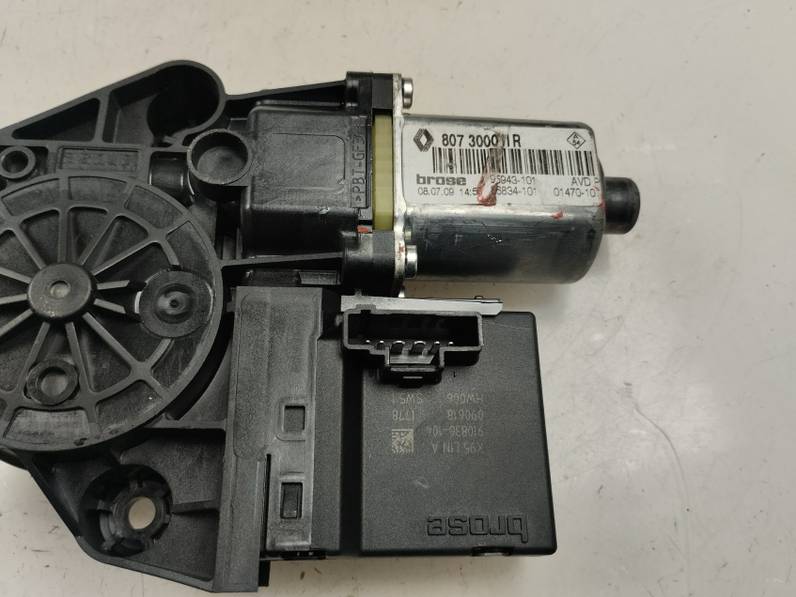 MOTOR ELEVALUNAS DELANTERO DERECHO RENAULT SCENIC III 2009 2.0 DCI D FAP (160 CV)