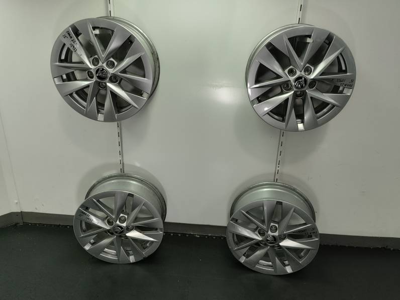 JUEGO LLANTAS SKODA FABIA 2022 1.0 TSI (95 CV)