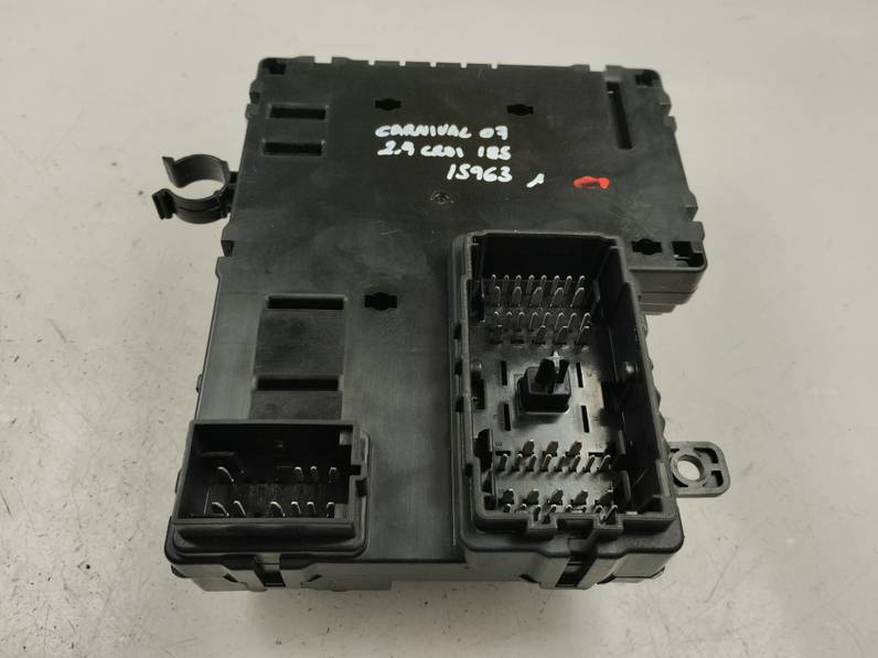 CAJA RELES FUSIBLES KIA CARNIVAL 2007 2.9 CRDI (185 CV)