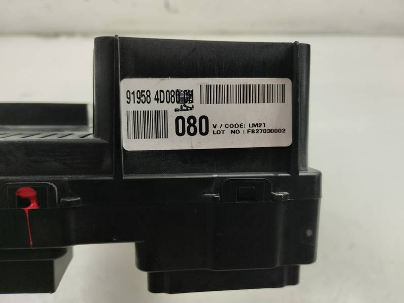 CAJA RELES FUSIBLES KIA CARNIVAL 2007 2.9 CRDI (185 CV)