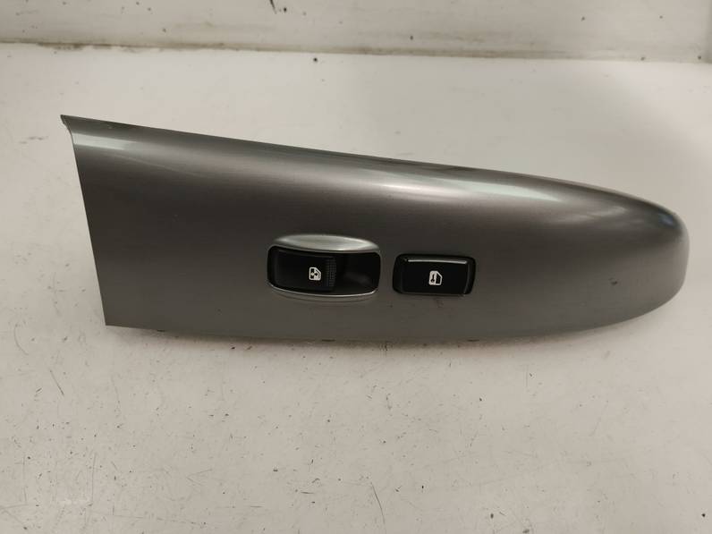 MANDO ELEVALUNAS DELANTERO DERECHO KIA CARNIVAL 2007 2.9 CRDI (185 CV)