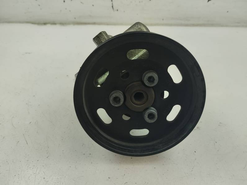 BOMBA DIRECCION VOLKSWAGEN POLO BERLINA 2001 1.4 TDI (75 CV)