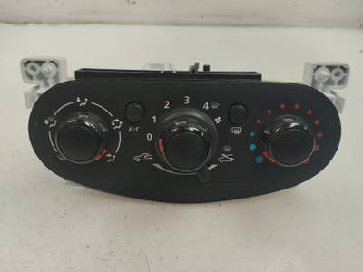 MANDO CALEFACCION AIRE ACONDICIONADO DACIA SANDERO 2015 0.9 TCE (90 CV)
