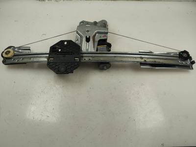 ELEVALUNAS DELANTERO IZQUIERDO DACIA SANDERO 2015 0.9 TCE (90 CV)