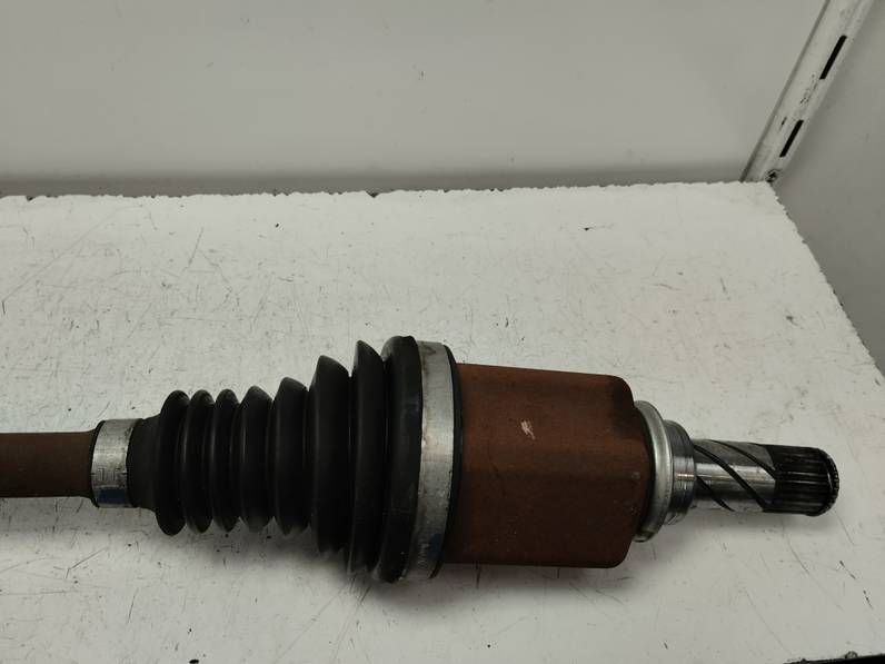 TRANSMISION DELANTERA IZQUIERDA DACIA SANDERO 2015 0.9 TCE (90 CV)