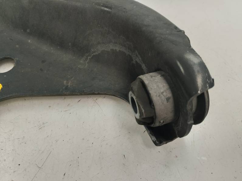 BRAZO SUSPENSION INFERIOR DELANTERO DERECHO DACIA SANDERO 2015 0.9 TCE (90 CV)