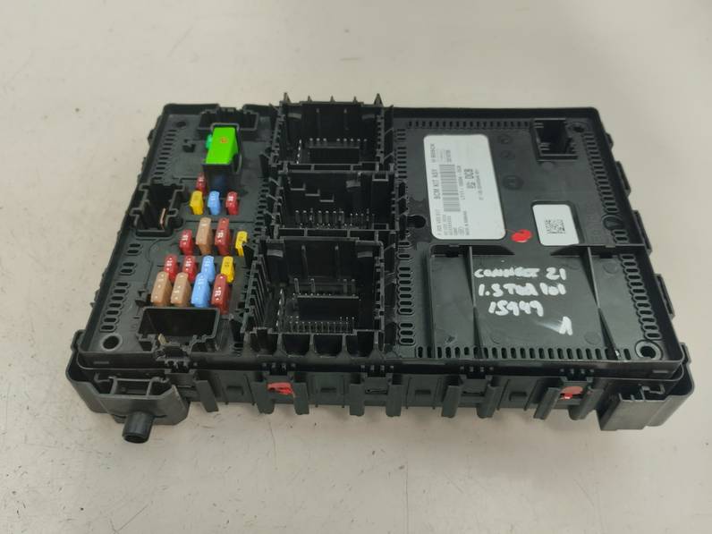 CAJA RELES FUSIBLES FORD TRANSIT CONNECT 2021 1.5 TDCI (101 CV)