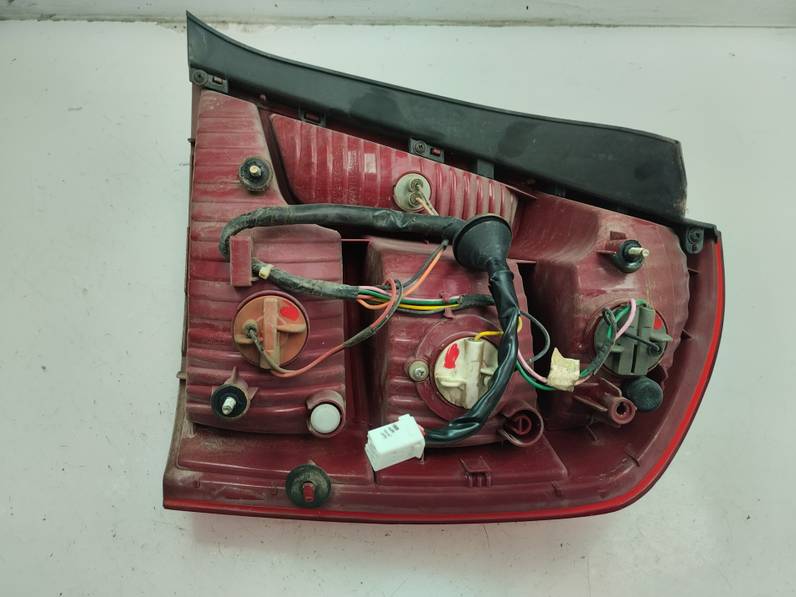 PILOTO TRASERO IZQUIERDO HYUNDAI ACCENT 2007 1.4 (97 CV)