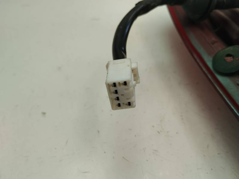 PILOTO TRASERO DERECHO HYUNDAI ACCENT 2007 1.4 (97 CV)