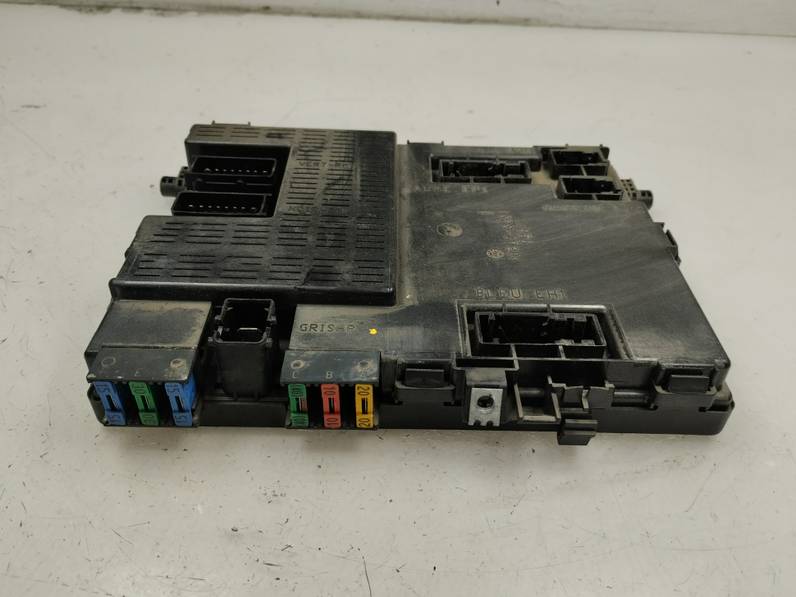 CAJA RELES FUSIBLES CITROEN XSARA BERLINA 2003 1.9 D (69 CV)