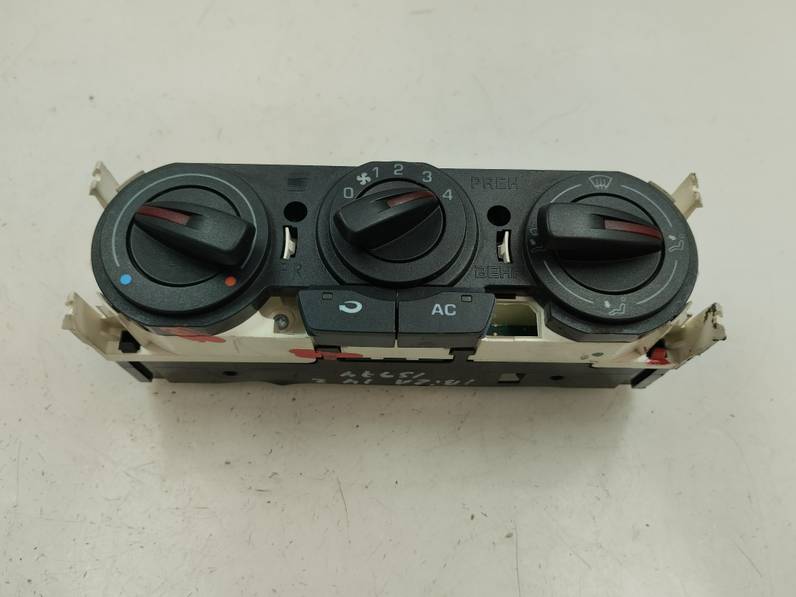 MANDO CALEFACCION AIRE ACONDICIONADO SEAT IBIZA 2014 1.2 TSI (86 CV)