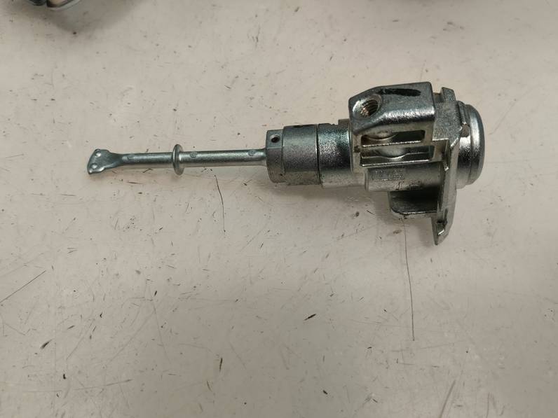 JUEGO BOMBINES KIA SPORTAGE 2023 1.6 (132 CV)