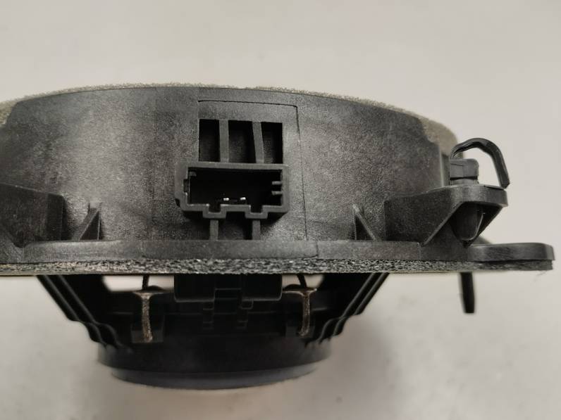 SISTEMA AUDIO RADIO CD KIA SPORTAGE 2023 1.6 (132 CV)