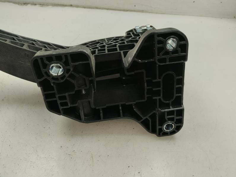 PEDAL EMBRAGUE KIA SPORTAGE 2023 1.6 (132 CV)